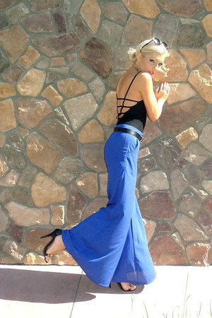 black Im Haute heels - color block Im Haute bag - cut out Nasty Gal bodysuit