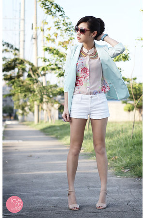 aquamarine lemon online blazer - white f&x shorts - beige Reecn top