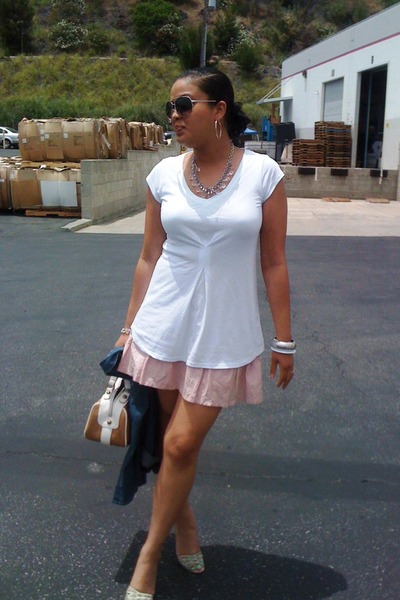 Cabi Fashions Online on White Cabi T Shirt Pink Cabi Skirt Green Tommy Hilfiger Shoes Silver H