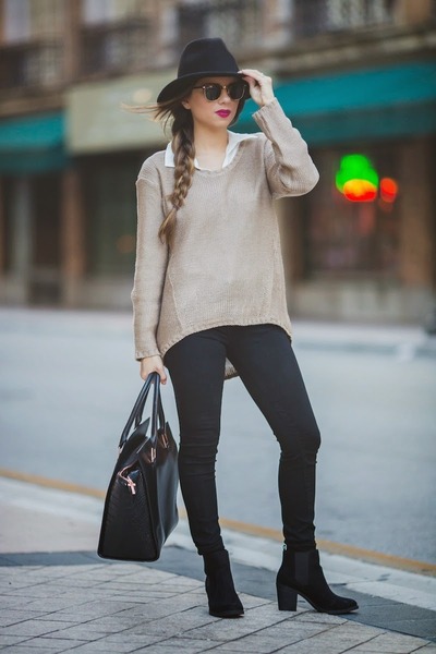 ivory knit Nordstrom Rack sweater - black ankle H&M Trend boots